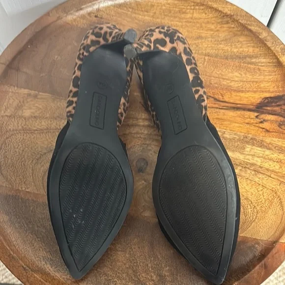 Bandolino Black and Brown Heels with Animal Print - Picture 7 of 7